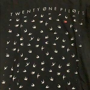 Twenty one pilots shirt